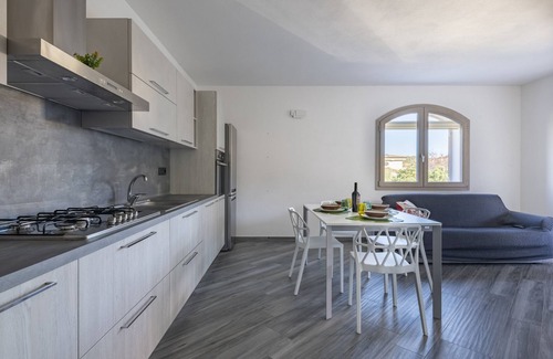 Bari Sardo Casa | Casa de vacaciones Appartamento LaTorre con balcón, terraza y jardín compartido