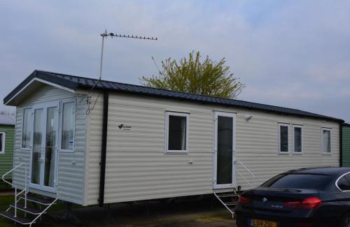 Great Yarmouth Casa | Holiday Home at Cherry Tree Holiday Park 738