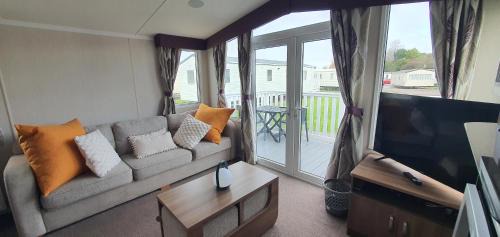 St Leonards-On-Sea Casa | Holiday Home at Combe Haven, St Leonards, Hastings