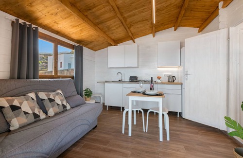 Arafo Casa | Casa de vacaciones 'B Y J' con vistas al mar, terraza privada y Wi-Fi