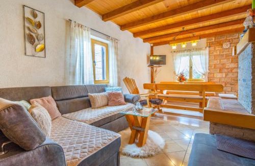Bribir Casa | Holiday Home Bazak by Interhome
