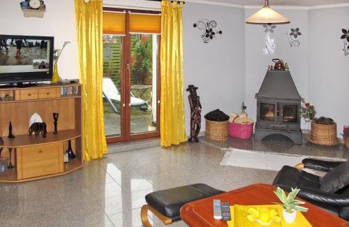 Hohen Wieschendorf Casa | Holiday Home Bella by Interhome