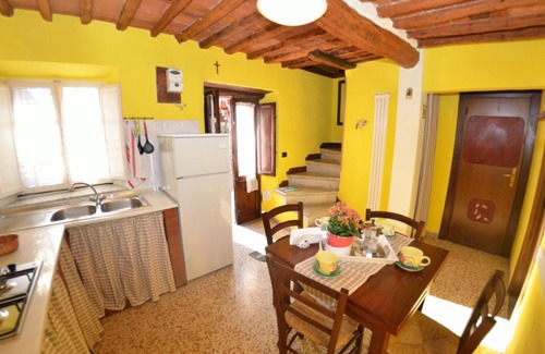 Lucca Casa | Casa de vacaciones en Mutigliano con 3 habitaciones, capacidad 6
