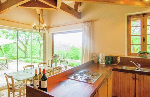 Bouzic Casa | Casa Vacacional en Bouzic con Vista al Valle