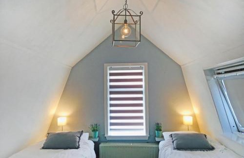 Brouwershaven Casa | Holiday Home Brouwershaven by Interhome