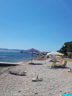 Petrcane Apartamento | Holiday Home Bujas - apartman