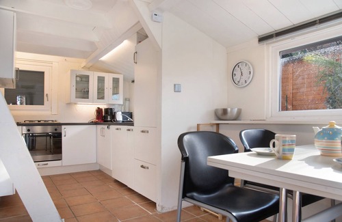Villaggio Olandese Casa | Holiday Home "Casa Maro" with Shared Pool & Wi-Fi