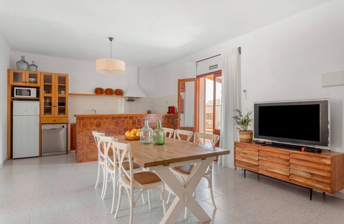 Formentera Casa | Casa de vacaciones 'Ca N'Alicia Des Bosch' con vistas a la montaña, terraza privada y Wi-Fi