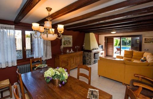 La Seu d'Urgell Casa | Holiday Home can Oscar by Interhome