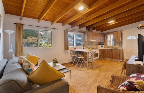 Hermigua Casa | Casa de vacaciones 'Carlos' con vistas a la montaña, Wi-Fi y aire acondicionado