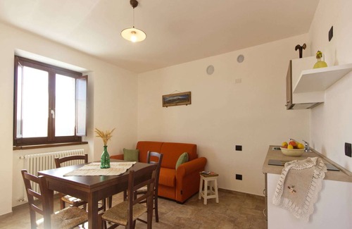 Carpegna Casa | Escapada con piscina y WiFi
