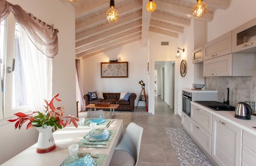 Baia Sant'Anna Casa | Casa de vacaciones 'Casa Bella Vista' con vistas al mar, jardín, terraza y Wi-Fi
