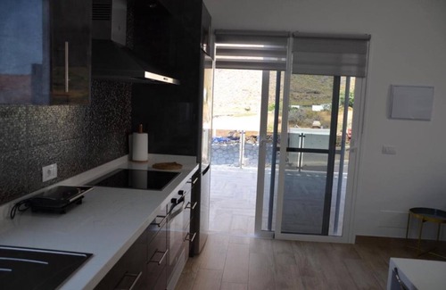 Frontera Casa | Holiday Home 'Casa Mar Azul' with Sea Views, Private Terrace and Wi-Fi