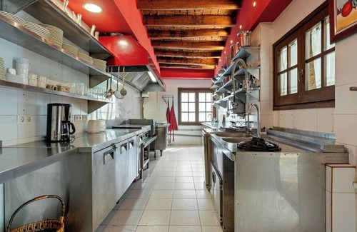 Almoster Casa | Casa de vacaciones 'Casa Rústica Cal Mian' con vistas a la montaña, Wi-Fi y aire acondicionado