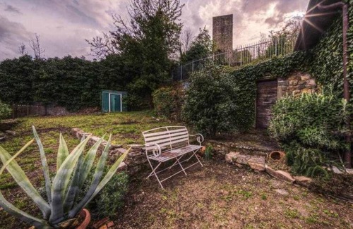 Bagnone Casa | Casa de vacaciones 'Casale La Compagnia' con vistas a la montaña, jardín privado y Wi-Fi