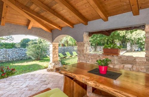 Rebici Casa | Holiday Home Cetina by Interhome