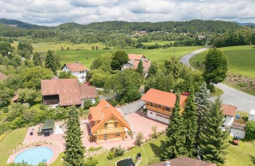 Muhlberg Casa | Holiday Home Chalet Sven by Interhome