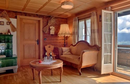 Gossliwil Casa | Holiday Home Chalet Zun by Interhome