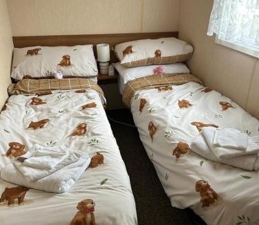 Great Yarmouth Complejo | Holiday home cherry tree Burgh castle Great Yarmouth