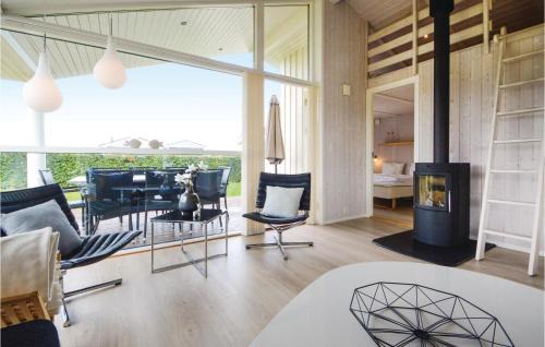 Flovt Strand Casa | Holiday Home Chr Jacobsensvej Vi