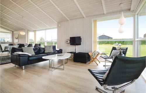 Flovt Strand Casa | Holiday Home Chr Jacobsensvej Vi