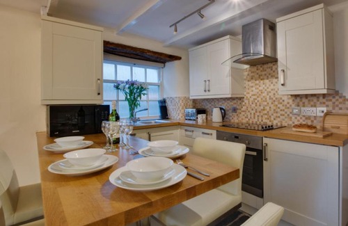 West Looe Casa | Holiday Home Church Mew by Interhome