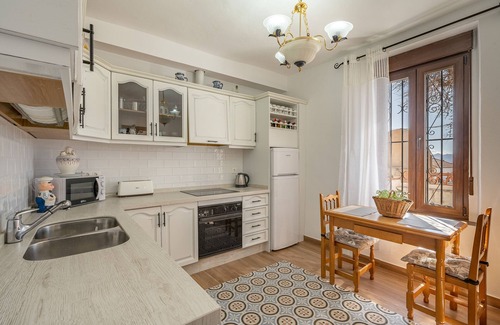 Nigüelas Casa | Casa de vacaciones 'Coqueta Casa Rural Para 8 Personas' con terraza privada, balcón y Wi-Fi