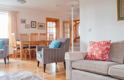 Suladale Casa | Holiday Home Creagan by Interhome