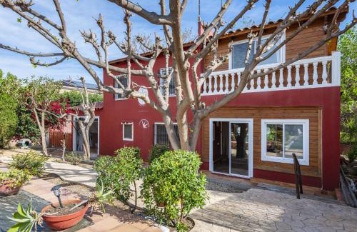Burriana Casa | Holiday Home D'estiu by Interhome