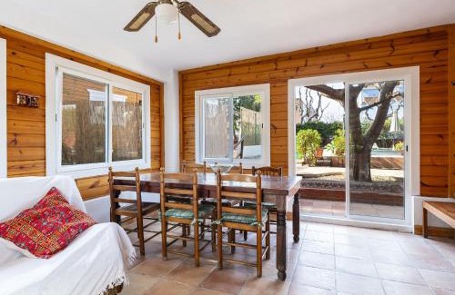 Burriana Casa | Holiday Home D'estiu by Interhome