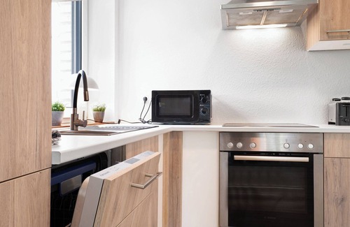Lembruch Casa | Casa de vacaciones 'Das Strandhaus' con terraza privada, jardín privado y Wi-Fi