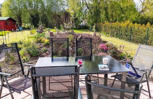 Saal Casa | Holiday Home Der kleine Kranich by Interhome