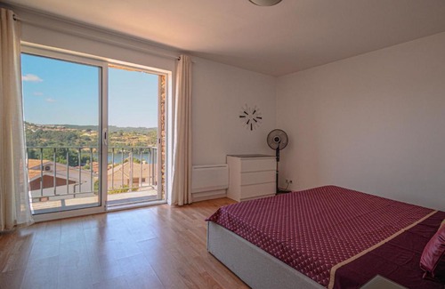 Melres Casa | Holiday Home Douro view by Interhome