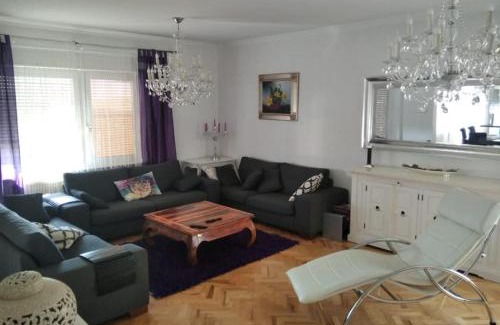 Dugo Selo Casa | Holiday Home Dugo Selo M&A