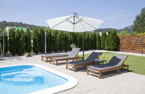 Gata Casa | Holiday Home EB with Heated Pool