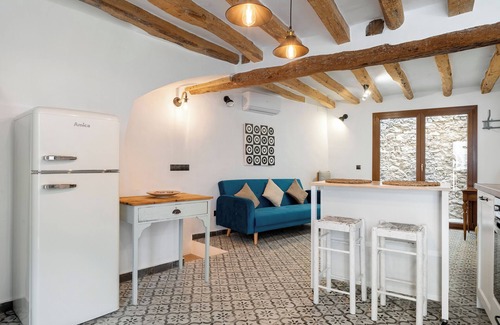 Tivissa Casa | Casa de vacaciones 'El Racó De Les Escales' con balcón, Wi-Fi y aire acondicionado