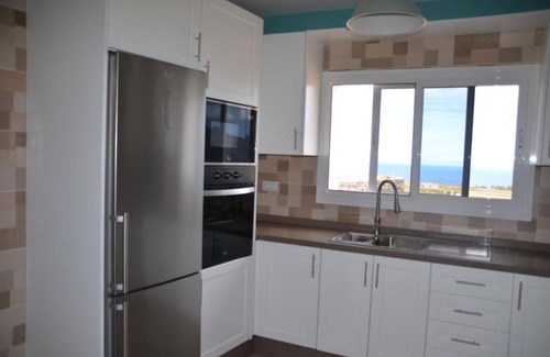 Frontera Casa | Casa de vacaciones 'Elvira' con vistas al mar, terraza privada y Wi-Fi