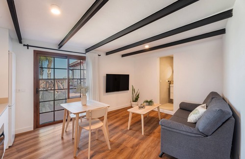 La Mancha Casa | Casa de vacaciones "Villa Gardel Casa Mango" con vistas al mar, piscina y Wi-Fi
