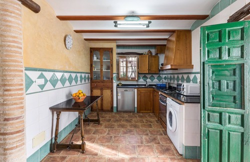 Molina de Segura Casa | Casa de vacaciones 'Estrella' con piscina privada, terraza privada y Wi-Fi