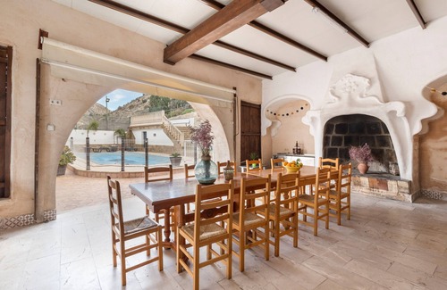 Molina de Segura Casa | Casa de vacaciones 'Estrella' con piscina privada, terraza privada y Wi-Fi