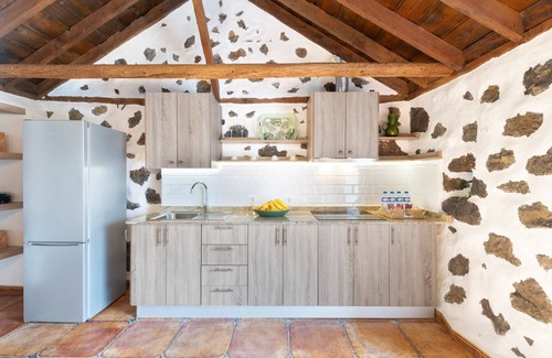 El Paso Casa | Casa de vacaciones 'Estudio Bibi' con vistas a la montaña y terraza privada