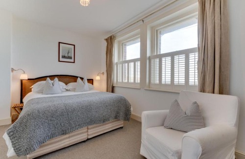 Fairlight Casa | Holiday Home Fairlight Coastguard by Interhome