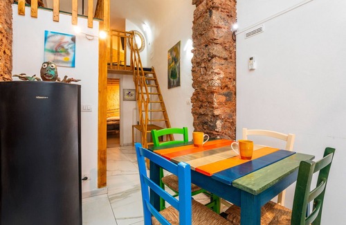 Old Town Casa | Holiday Home 'Finicchia Art House' with Wi-Fi and Air Conditioning