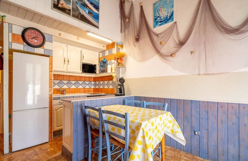 Les Cabanes de Fleury Casa | Casa de vacaciones 'Fleurynes' con terraza privada y jardín privado