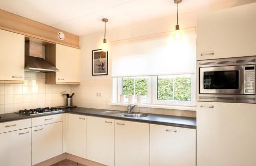 Sint Maartensvlotbrug Casa | Holiday home for six guests