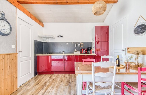 Castelnau-de-Medoc Casa | Casa de vacaciones 'Chez Les Martin' con terraza privada, jardín privado y Wi-Fi
