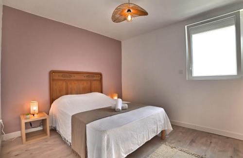 Le Chateau-d'Oleron Casa | Holiday Home La Picotelle by Interhome