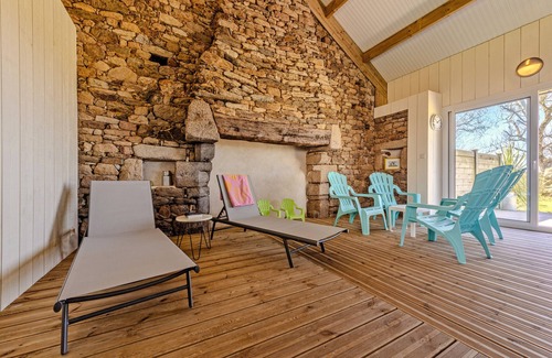 Plouguerneau Casa | Casa de vacaciones 'Gîte Avec Piscine Privée Chauffée' con terraza privada, jardín privado y Wi-Fi