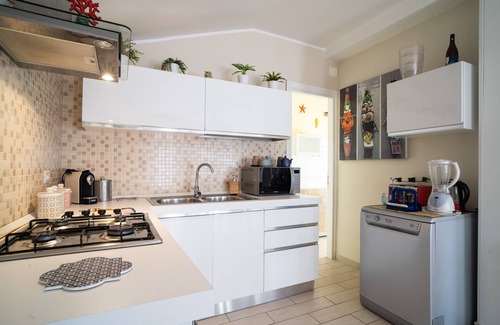 Recanati Casa | Casa de vacaciones "Giugiò" con vistas a la montaña, terraza y aire acondicionado