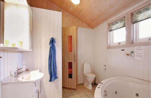 Bønnerup Strand Casa | Holiday Home Glesborg With Fireplace 01